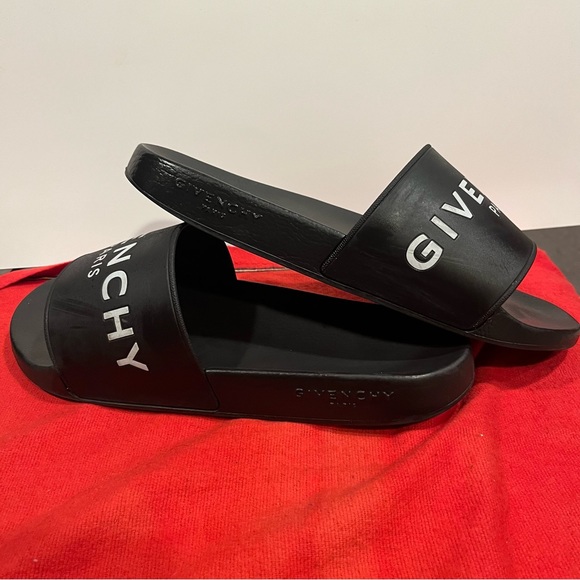 GIVENCHY PARIS flat sandals - Picture 2 of 6